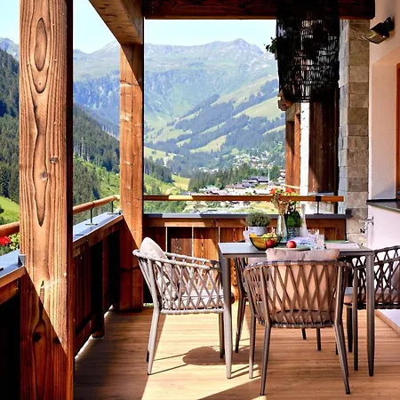 Hotel apartamentowy Mei.berg Premium View Saalbach-Hinterglemm
