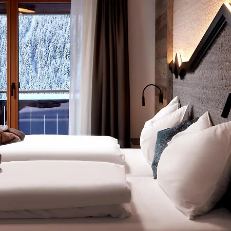 Mei.berg Premium View Hotel apartamentowy 4*